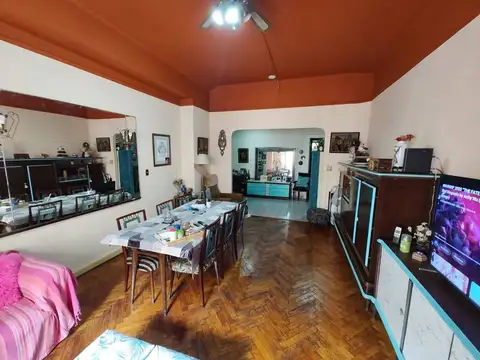 Venta departamento de 4 ambientes. Caballito 