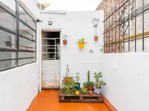 Casa 3 ambientes con 1 baño