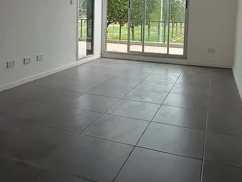DEPARTAMENTO DE UN DORMITORIO CON PATIO EN PLANTA BAJA