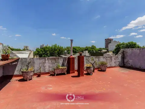 Venta PH 3 ambientes 125M² duplex a reciclar con patio y terraza propia en Boedo / Parque Patricios