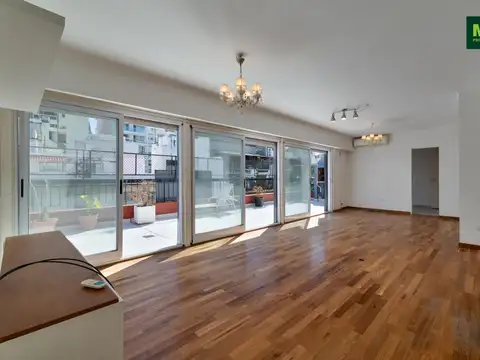 Gran Balcón terraza, 3 Ambientes en Venta Belgrano