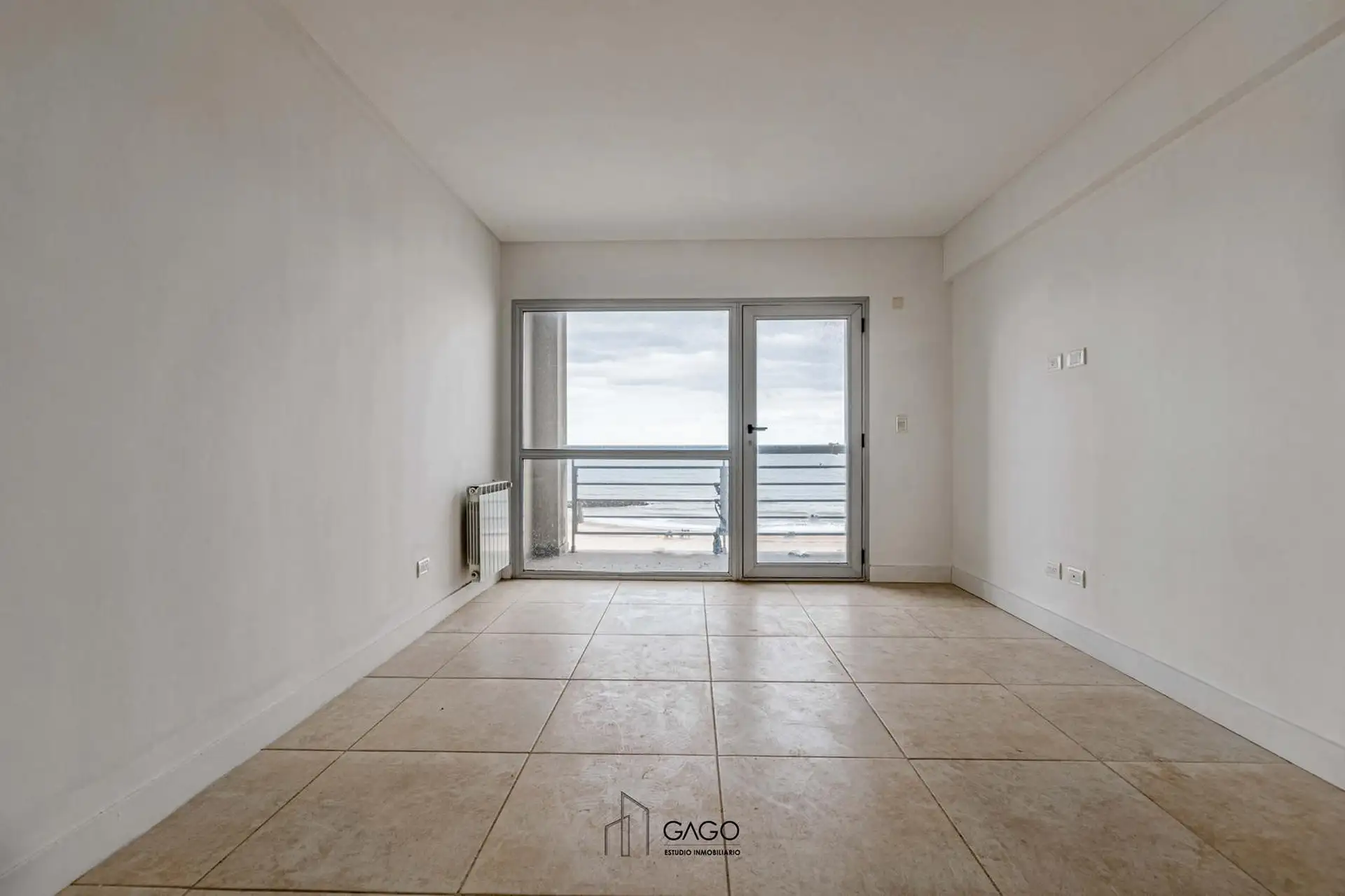 Depto 2 amb, 55m² al frente con balcón y vista panorámica al Mar