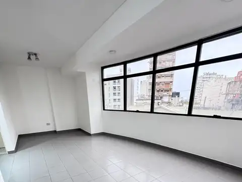Departamento en venta en La Plata sobre Diagonal 77 [Cod: 2852-122]