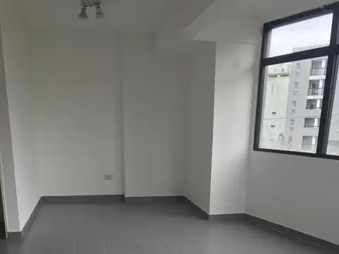 Diagonal 77 e/ 5 y 6 400, Piso 4