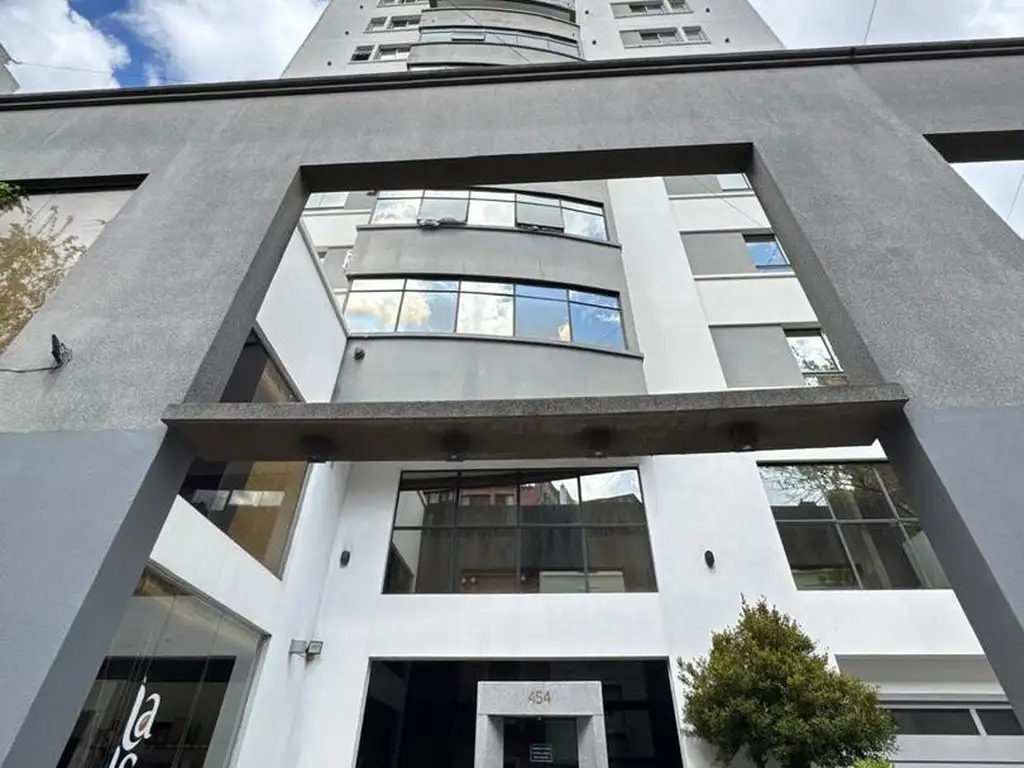 Diagonal 77 e/ 5 y 6 , Piso 4