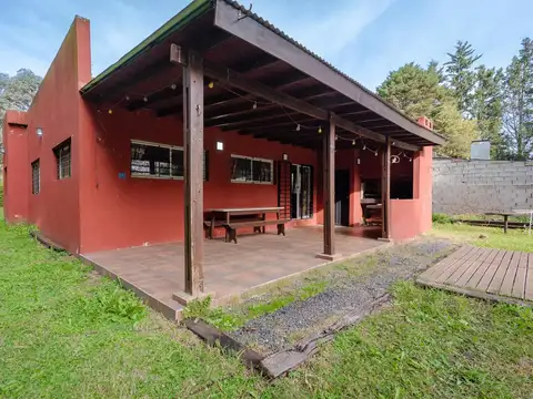 VENTA CASA DE 4 AMB  EN CAÑUELAS SOBRE GRAN LOTE DE 4.470 m²