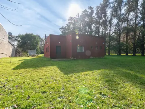 VENTA CASA DE 4 AMB  EN CAÑUELAS SOBRE GRAN LOTE DE 4.470 m²