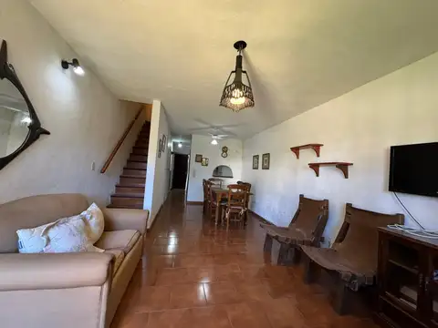 Depto Tipo Casa en Venta de 3 ambientes