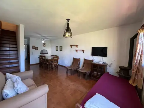 PH en venta! Avenida 7 entre Paseo 128 y 130.