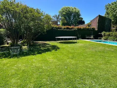 Casa en Alquiler Temporal en Bella Vista, USD 2.200