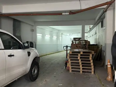 ALQUILER DE EDIFICIO EN BLOCK DE 4,636 M2 EN PARQUE PATRICIOS