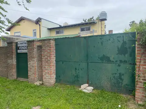 Casa en Venta con 1 cochera