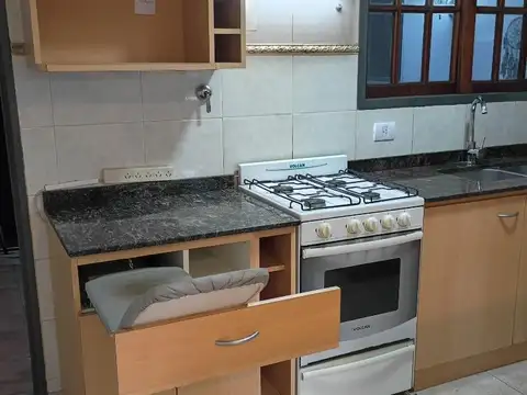 Departamento en Alquiler en Flores, $ 680.000