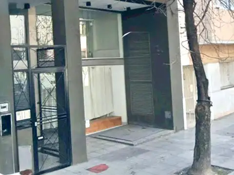 Local en Venta en Flores, USD 440.000