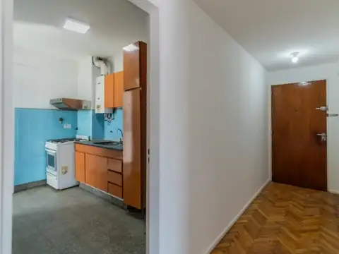 Departamento 3 ambientes + dependencia. Caballito. Super luminoso. Piso alto. Apto prof