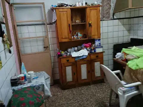 Local - Venta - Argentina, Capital Federal - Luis Saenz peña 1900