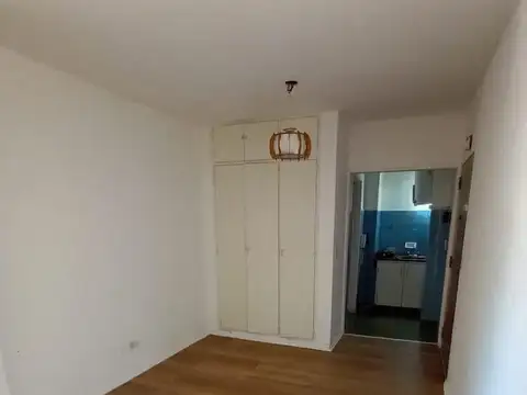 Camargo 1000, Piso 5