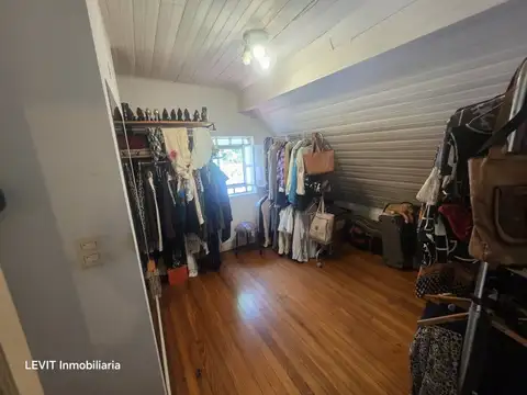 VENTA CASONA HISTÓRICA COLEGIALES SIN EXPENSAS COCHERA PARRILLA TERRAZA PATIO