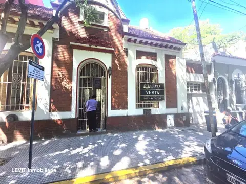 VENTA CASONA HISTÓRICA COLEGIALES SIN EXPENSAS COCHERA