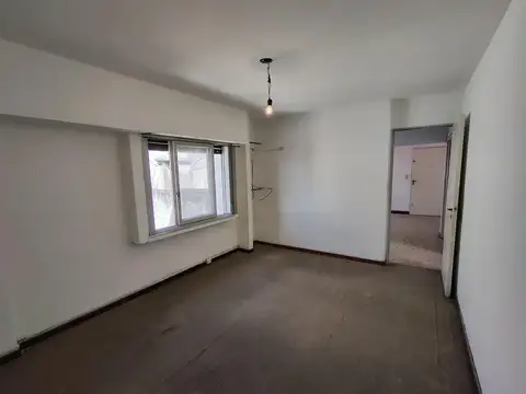 Departamento en Alquiler en Moron, $ 400.000