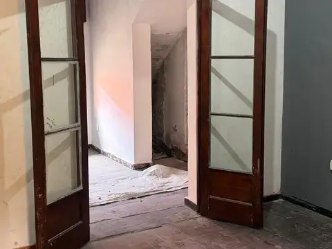 Casa en Alquiler con 1 cochera