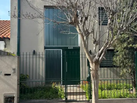 Casa para uso profesional en Quilmes centro