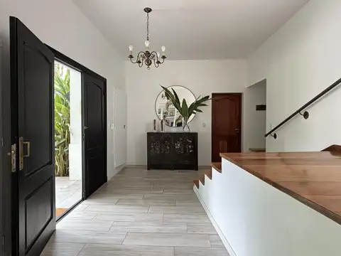 Casa 7 ambientes con 3 baños