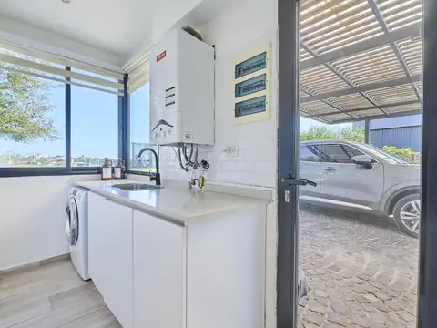 Casa en Venta con 1 cochera