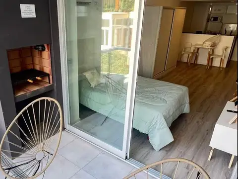 Departamento monoambiente divisible en alquiler AMOBLADO luminoso con balcon