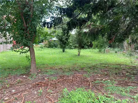 Terreno en Venta 30  mts Fondo