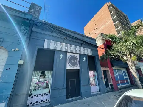 Casa en venta mas local comercial en Rosario- Abasto