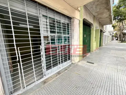 Local en alquiler a metros Av. Mosconi