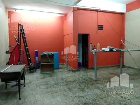 VENTA CASA PH 4 AMBIENTES Y LOCALES COMERCIALES CASTELAR SUR