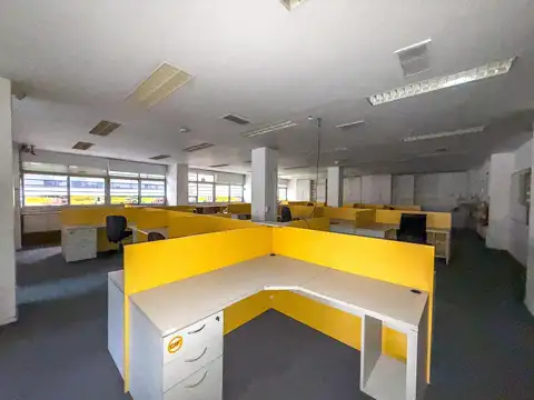 Venta - Oficinas - Monserrat - 3 plantas completas con 2 cocheras