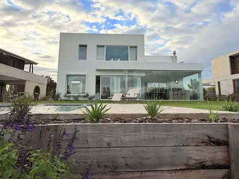 Casa  en Alquiler amoblada en Muelles, Puertos - Escobar