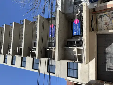 Departamento en Venta con 1 cochera