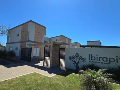 Casa 2 ambientes con 1 baño