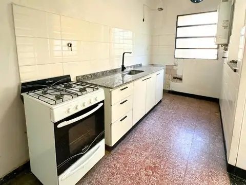 Casa 3 ambientes con 2 baños
