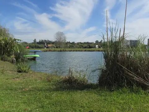 Terreno en Venta de 899,0 m2