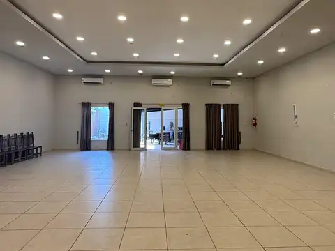 OFICINAS Y SALON DE EVENTOS EN EL CENTRO DE GOYA