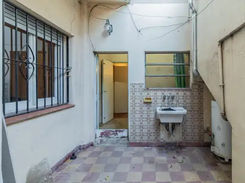 Venta - Departamento - Patio - 3 amb - Floresta