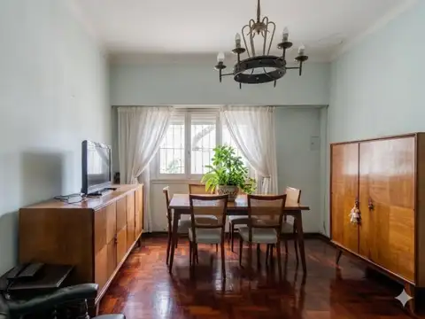 Venta - Departamento - Patio - 3 amb - Floresta