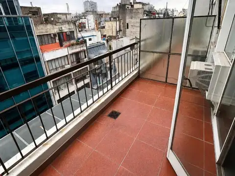 Oficina en Alquiler 50 años