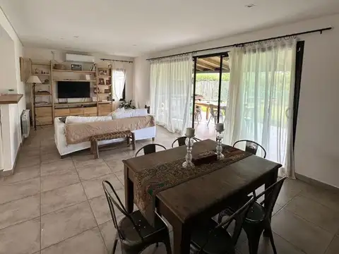 Exc Casa 2 Dorm Vta Gal/asador Invernaderos