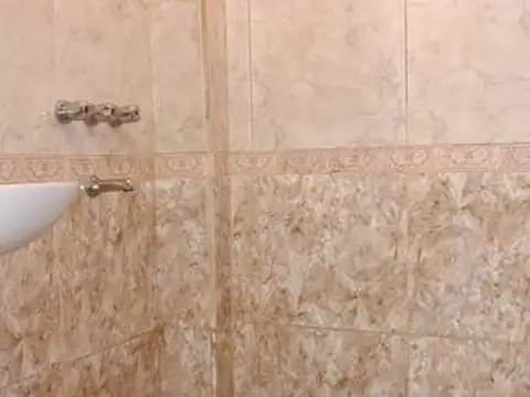 Departamento de 2 ambientes en planta baja centrico