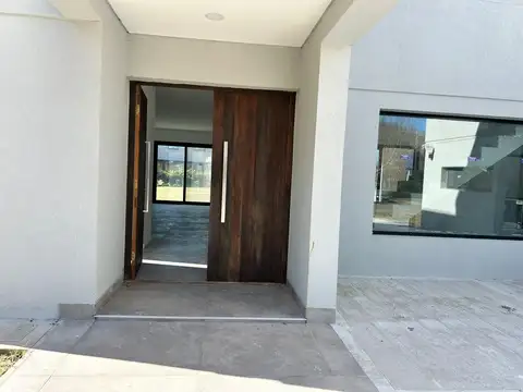 Casa en Venta en Altos De Campo Grande, USD 430.000