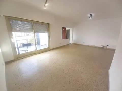 Departamento 183 mts2 con patio y terraza - Villa Ballester