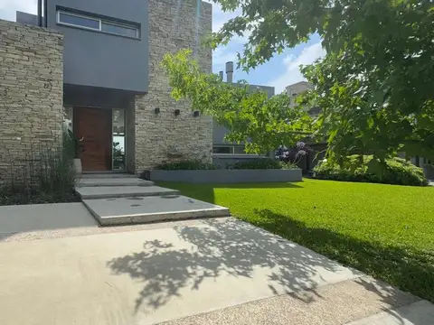 GALVEZ Y ALFONSINA STORNI 100