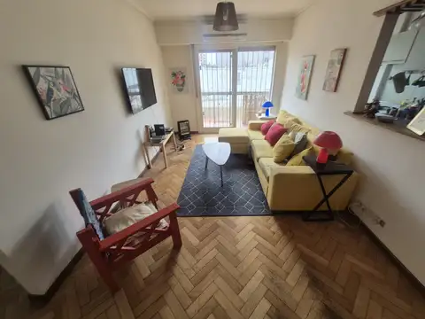 Avenida Paseo Colón 1000, Piso 2