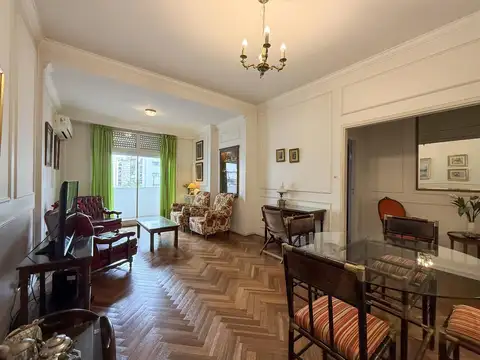 En  venta departamento en recoleta en venta 3 ambientes con dependencia y balcón.
